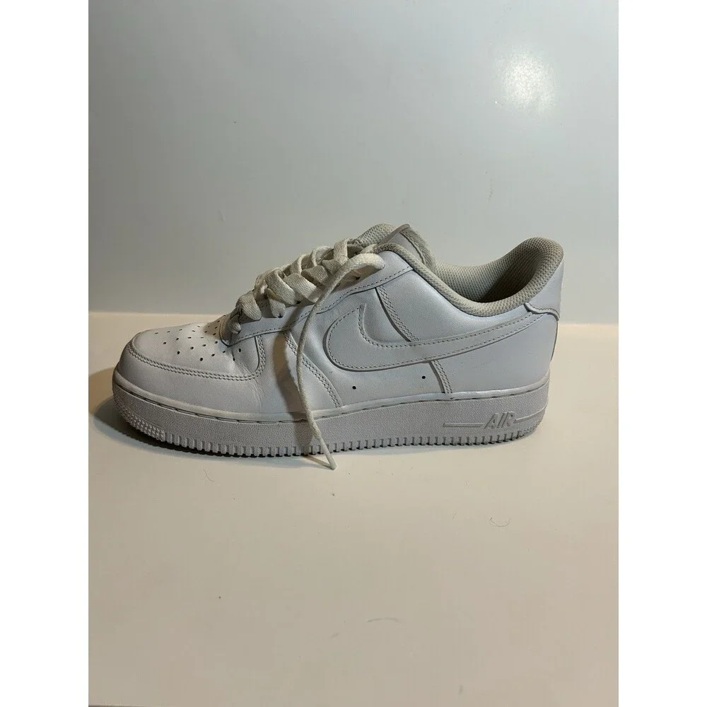 White Nike Air Force 1-Men’s/Womens! Size 8 (LEFT Shoe ONLY!) 🔥